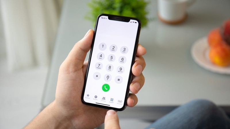 Cara Menemukan Nomor Telepon Anda di iPhone atau Android