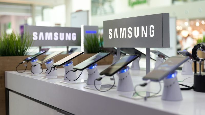 Samsung премахва рекламите от своите стандартни приложения тази година