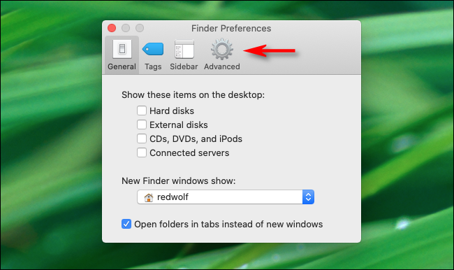 Klicken Sie in den Finder-Einstellungen in macOS auf die Schaltfläche Erweitert