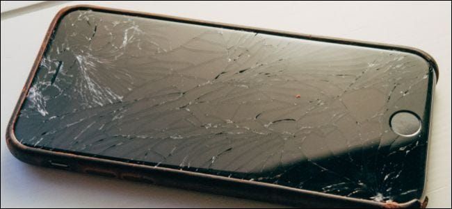 Penseu-ho dues vegades abans d'arreglar el vostre iPhone per un tercer (i feu-ne una còpia de seguretat si ho feu)