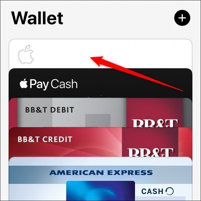 تطبيق iPhone Wallet حدد بطاقة Apple