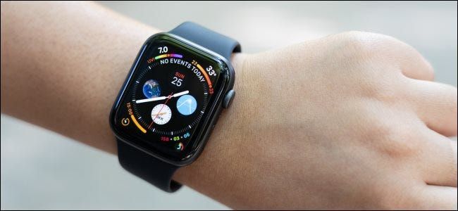 Un quadrante scuro dell'orologio consente di risparmiare la batteria su Apple Watch?
