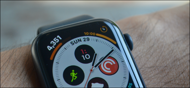 Komplikasi Tarikh dan Masa Penyesuaian Pengguna Apple Watch