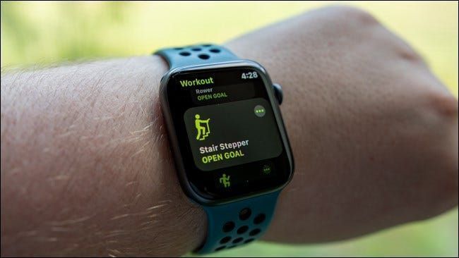Ako zakázať automatickú detekciu vybavenia telocvične na Apple Watch