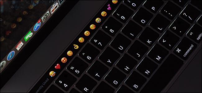 Kaip automatiškai išjungti „Mac“ klaviatūros foninį apšvietimą po neveiklumo