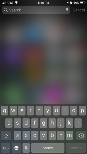 Zaslon za pretraživanje reflektora na iPhoneu