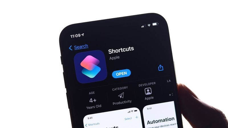 Приложението Shortcuts в App Store на iPhone.