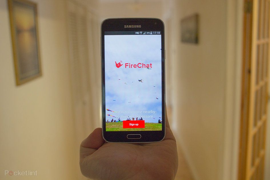 ¿Qué es FireChat y cómo funciona sin conectividad de red?