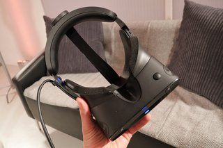 Immagine recensione auricolare Oculus Rift S 5