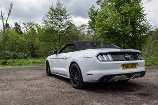 Ford Mustang GT Convertible recensione Figura 35