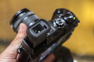 Panasonic Lumix GX8 recension: sökarvinst för 20MP kompakt systemkamera