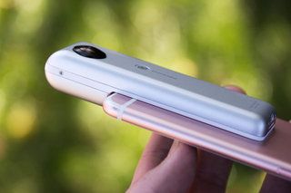 Insta360 नैनो समीक्षा: iPhone के लिए 360-डिग्री कैमरा