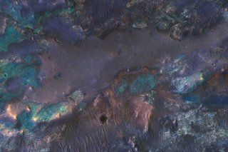 Невероятни изображения на Марс, каквито никога преди не сте виждали