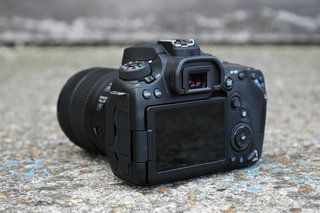 Изображение за преглед на Canon EOS 90D 6