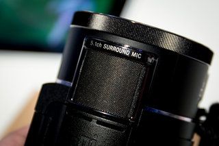 Sony fdr ax53 bietet 4K-Videoaufnahmen in professioneller Qualität zu einem Verbraucherpreisbild von 7
