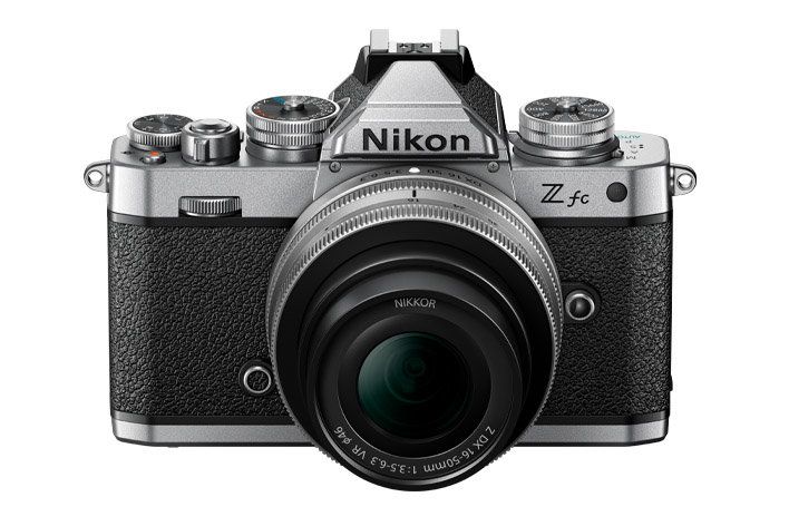Nikon Z FC היא מצלמה נטולת מראה עם שורשי סרט רטרו