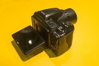 Praktično: pregled Nikon Coolpix L830