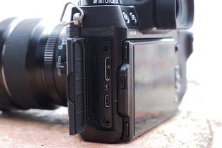 Obrázek recenze Fujifilm X-H1 11