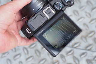 Obrázek recenze Canon EOS M6 Mark II 13