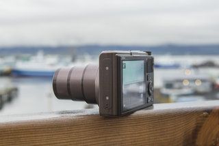 Recenze Nikon Coolpix S9500