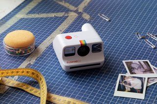 Le Polaroid Go est le plus petit appareil photo instantané au monde