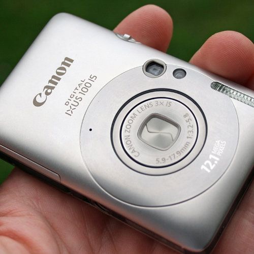Canon IXUS 100 IS digitālā kamera