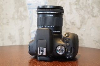 Obrázek 2 recenze Canon EOS 2000D