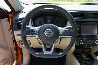 Nissan Xtrail Interiörbild 4