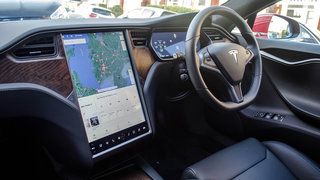 Tesla tech review software 9 bild 28