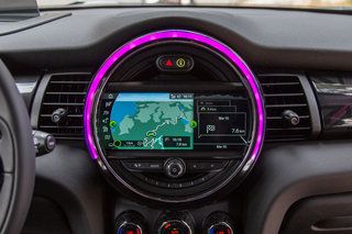 Mini infotainment utforskat: Mini Connected, CarPlay och underhållningsteknik djupdykning