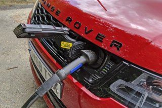 Test du Range Rover Sport P400e : L'hybride pour les autoroutes de banlieue