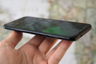Gambar Kajian Motorola Moto G8 Plus 7