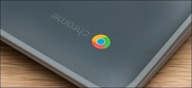 Google Chrome-Logo auf einem Chromebook