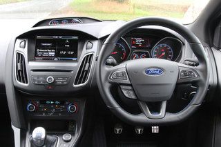 Ford Focus RS første kørsel: B-road baller