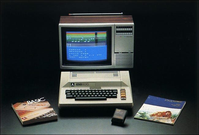 Компьютер Atari 800.