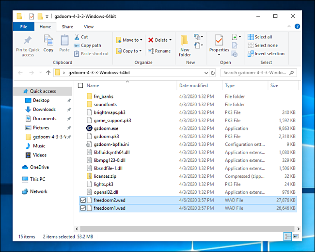 Файловете Freedoom WAD в папката GZDoom на File Explorer.