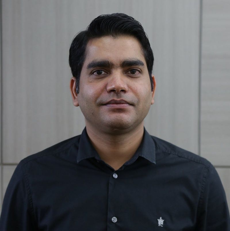 Gaurava Šukla profila fotogrāfija