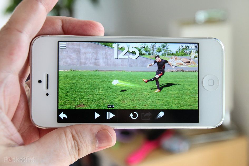 Az Adidas Snapshot eléri az iPhone -t és az iPod touch -ot, és Gareth Bale segítségével nyomon követheti lábfelvételeit