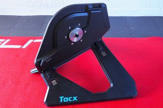 Tacx Neo 2T Smart recension foto 12