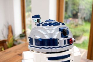Lego R2-D2 ръце върху изграждане на снимки снимка 12