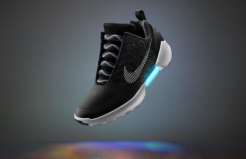 Nike retar nya tränare som självspetsar som de Back to the Future-sparkarna