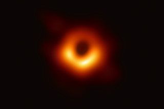 Meme lubang hitam terbaik: Apakah itu Mata Sauron? Sebuah donat? Mata kucingmu?