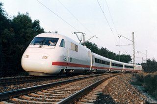 Os trens mais rápidos do mundo que quebram recorde de trens image 8