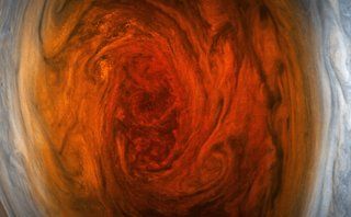 NASA erdvėlaivis „Juno“ užfiksavo tikrai įspūdingus Jupiterio vaizdus ir daugiau 13 nuotraukų