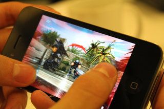 Gameloft: N.O.V.A. 2 iPhone praktický