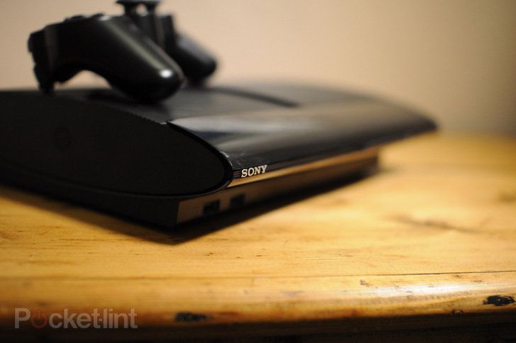 Sony värskendab PS3 versiooni 4.50, lisab poe sisu automaatselt allalaadimiseks kõigile