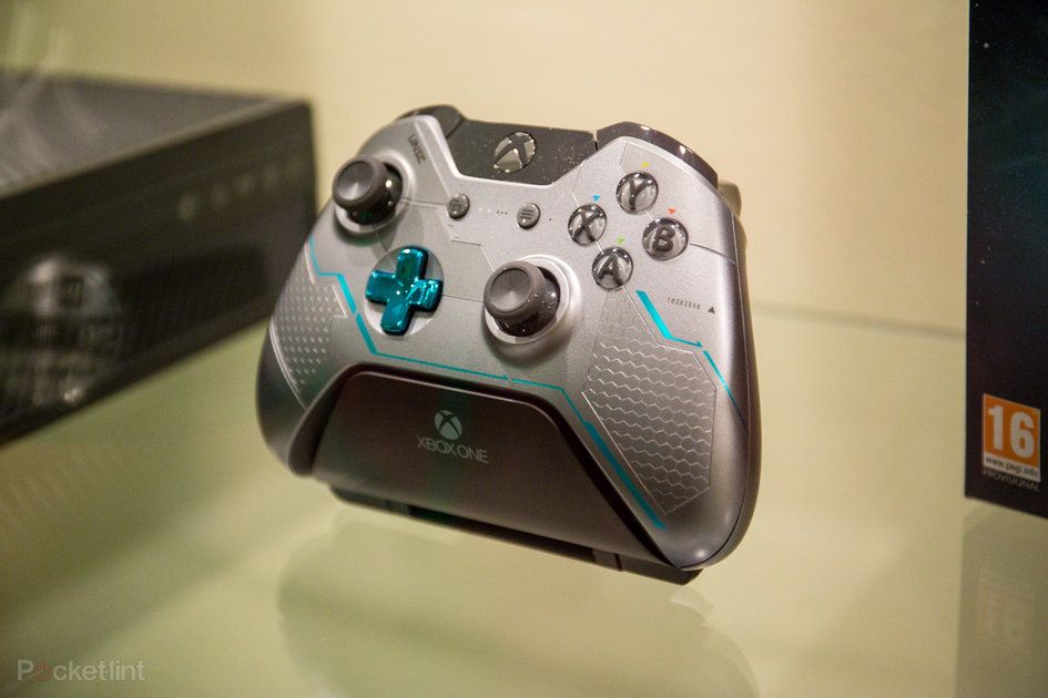 Halo 5 ierobežotā izdevuma Xbox One kontrolieri tagad ir pieejami: šādi tie izskatās