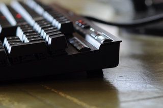 obrázek recenze herní klávesnice corsair k70 13