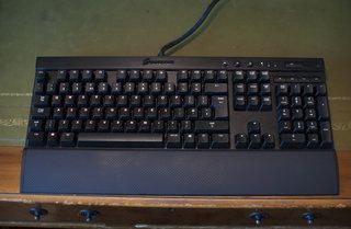Recenze herní klávesnice Corsair K70