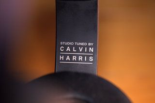 Sol Republic Master Tracks XC kõrvaklapid Stuudio häälestab Calvin Harris